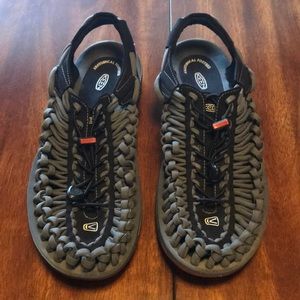 Keen UNEEK men’s sandals